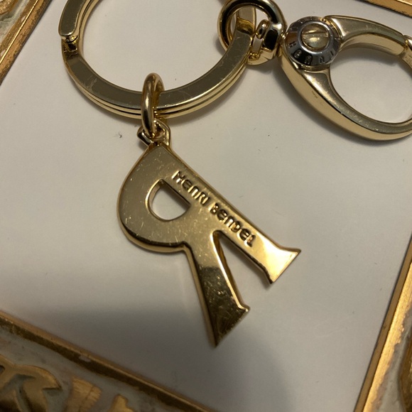 Henri Bendel Initial Key Ring - R - Picture 5 of 5